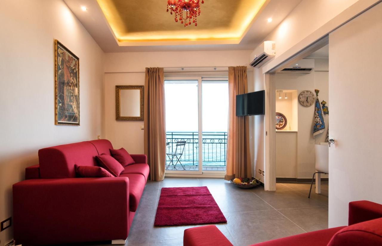 A Due Passi... Apartamento Giardini Naxos Exterior foto